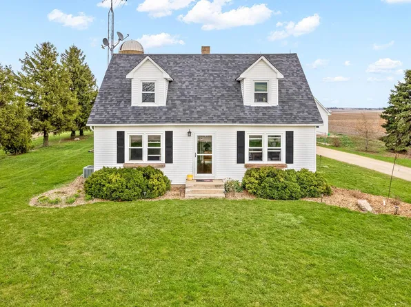 24538 Malta Rd, Clare, IL 60111