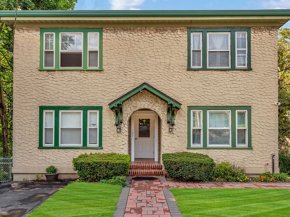 107 Robertson Avenue