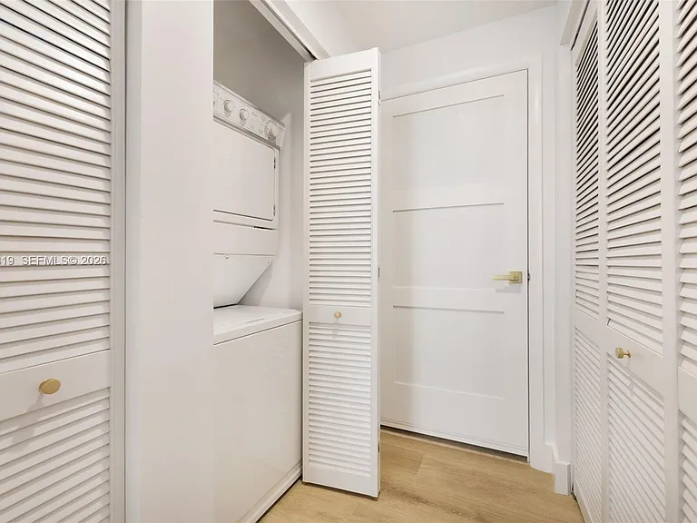 801 Brickell Key Blvd #2008 — Photo 10