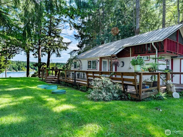 711 E Herron Boulevard NW, Lakebay, WA 98349