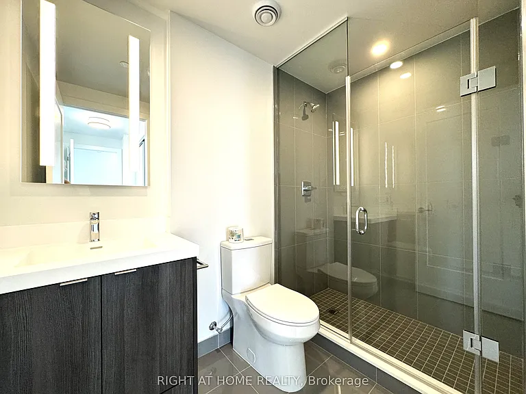30 Inn On The Park Dr #4304 — Photo 23