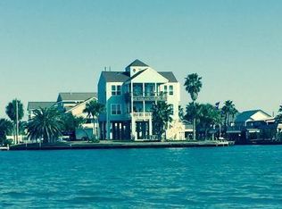 50 Dolphin St, Bayou Vista, TX 77563