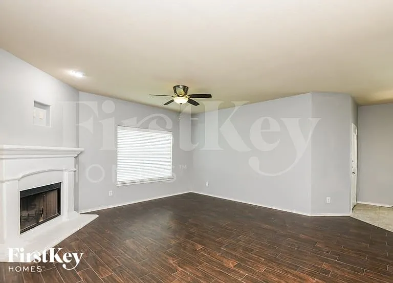 13152 Palancar Dr — Photo 4