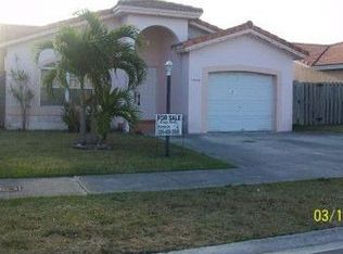 1042 SW 143rd Pl, Miami, FL 33184