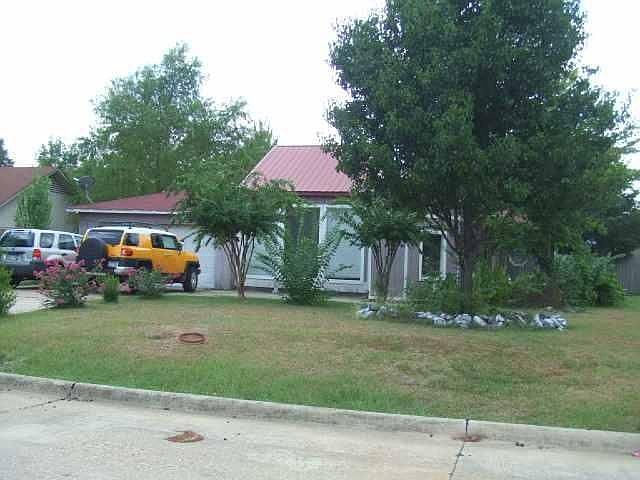1st image of 4703 Sanderson Ln