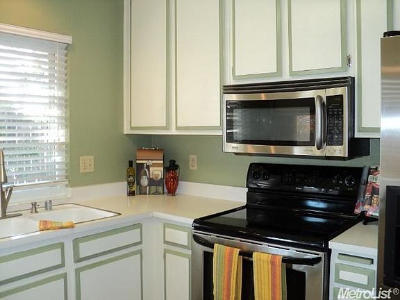 5th image of 3541 Blue River Ct