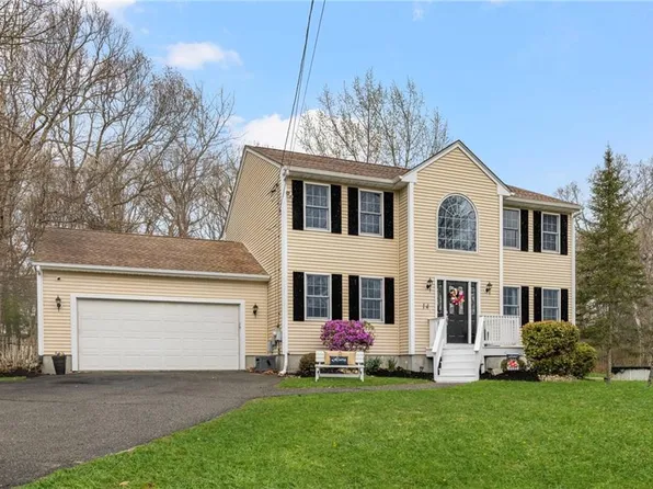 14 Canton Ct, Cranston, RI 02921