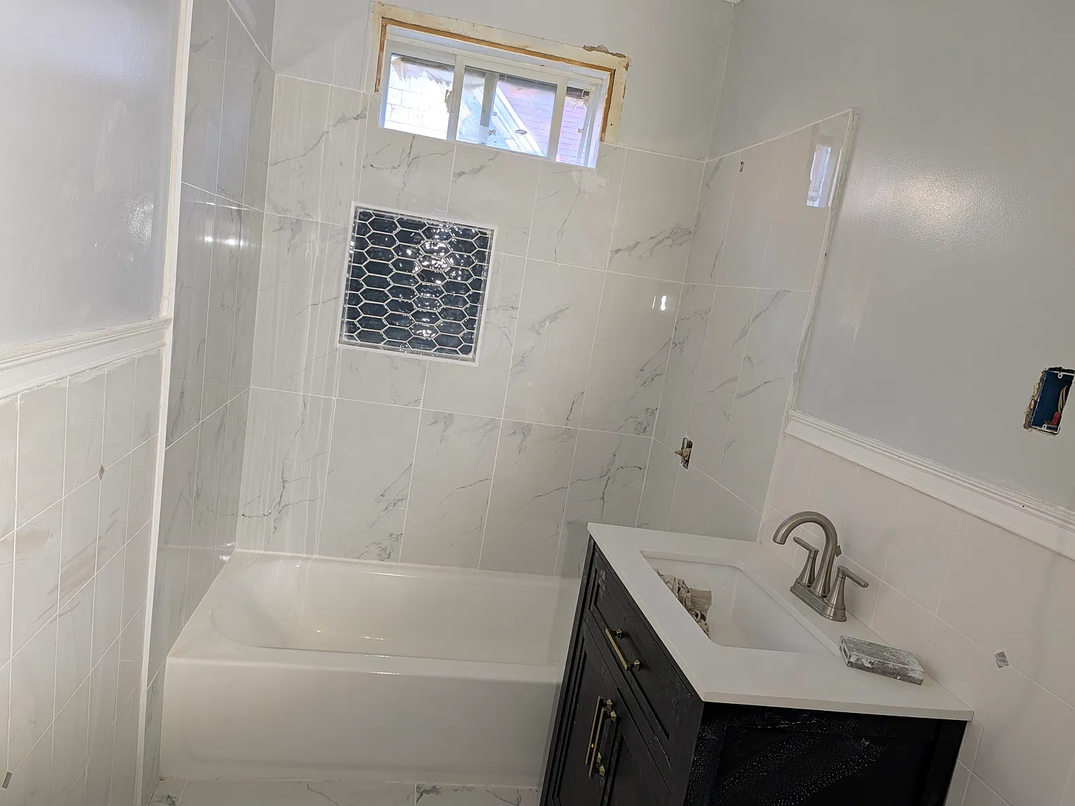 4 bed, 1400 sqft, $3,300 — Photo 2