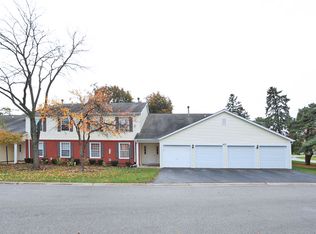 675 Greenfield Ct APT D2, Bartlett, IL 60103