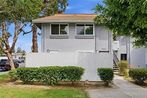 9582 Pettswood Dr Photo 1