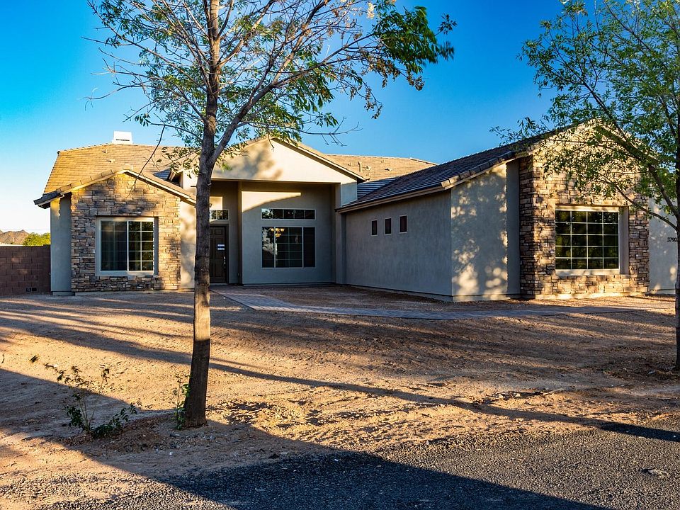 1st image of 10468 W Navigator Ln