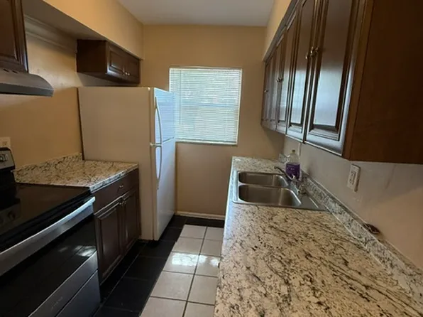 3907 NW 30th Ter APT 2, Lauderdale Lakes, FL 33309