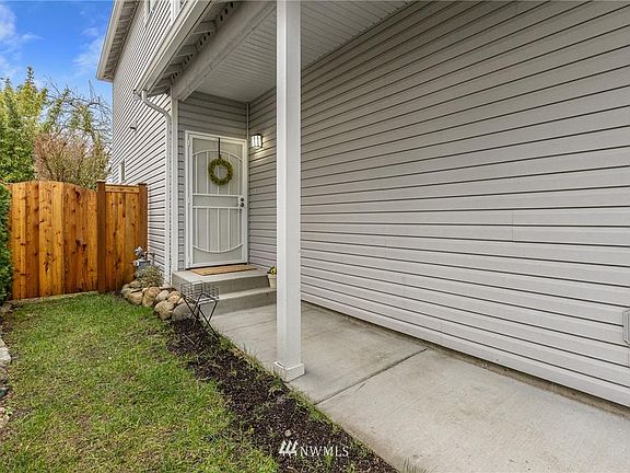4th image of 961 Loves Hill Dr