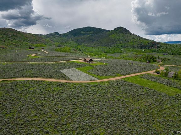 3rd image of 31530 Shoshone Way