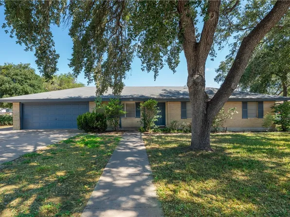 709 Lincoln St, Alice, TX 78332