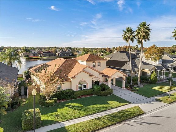 3rd image of 555 Cedar Forest Cir