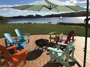 137 Lakeshore Dr, Madawaska Valley, ON K0J 1B0