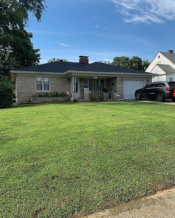 Front of house (Bedstone)