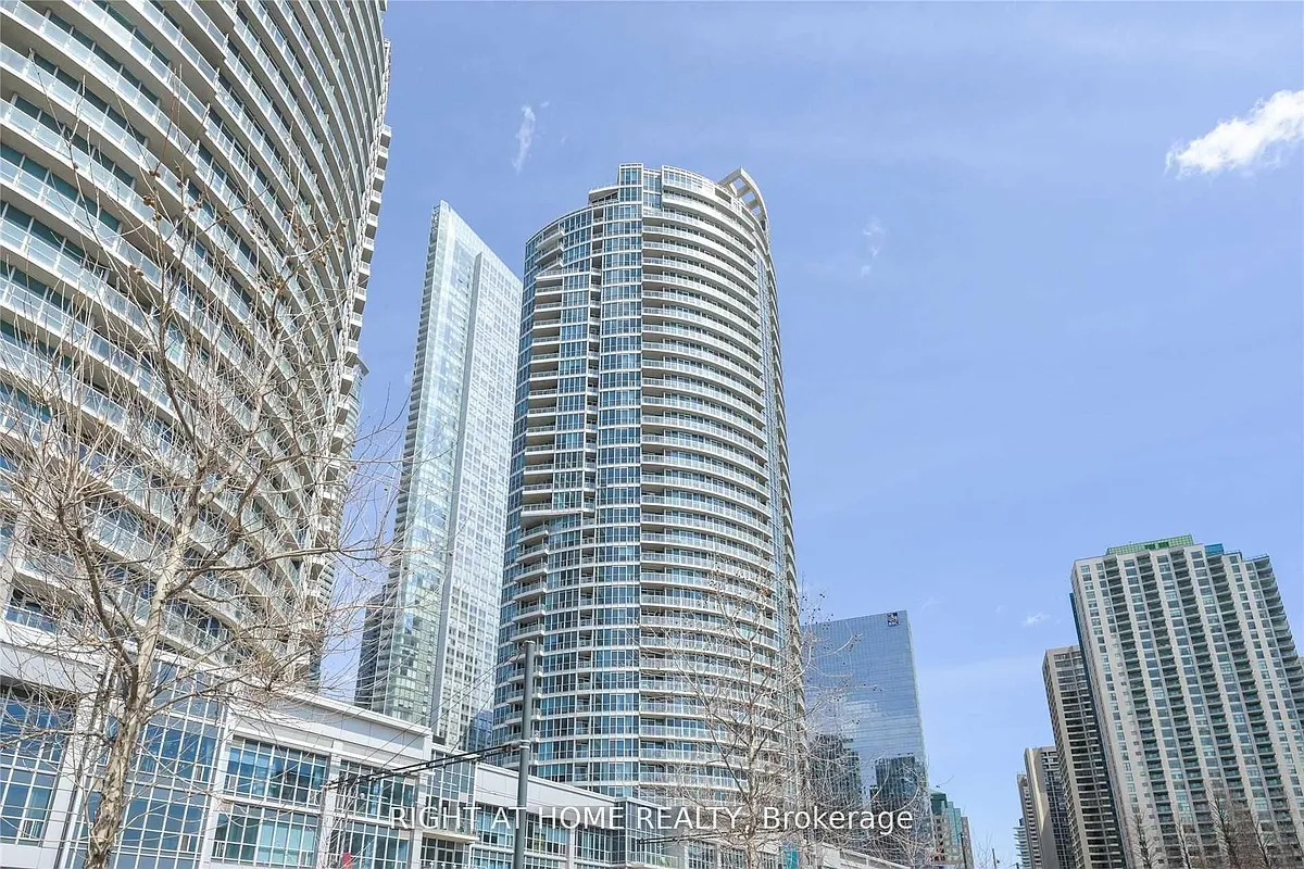 Building Photo - 208 Queens Quay W #2408