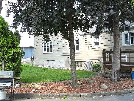 5th image of 17840 Oakwood Ave
