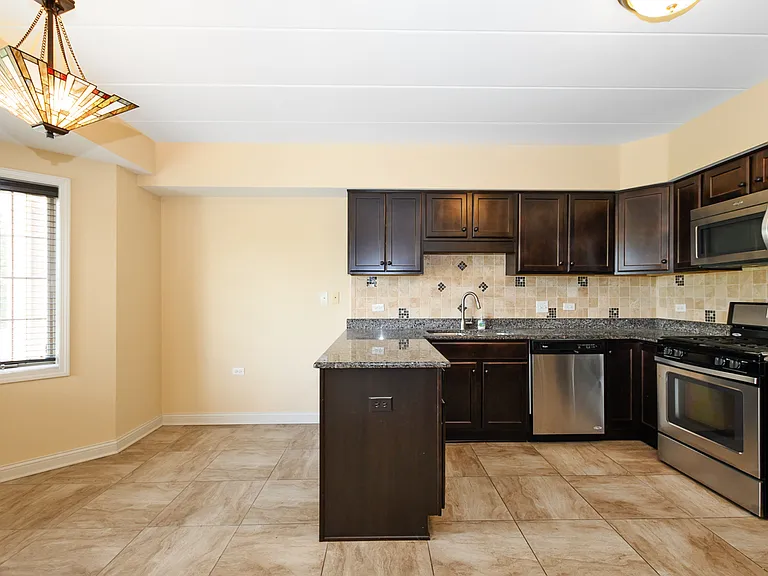 14130 Sheffield Dr #102 — Photo 8