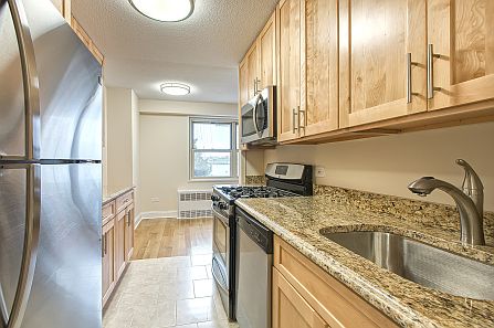 5th image of 950 Underhill Ave APT 18J