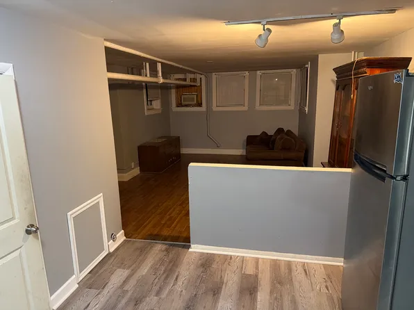 2139 W Touhy Ave #Basement, Chicago, IL 60645