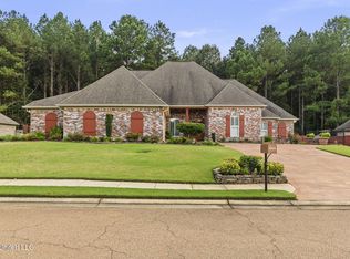 444 Edgewood Xing, Brandon, MS 39042