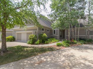 5772 Gallery Ct, West Des Moines, IA 50266