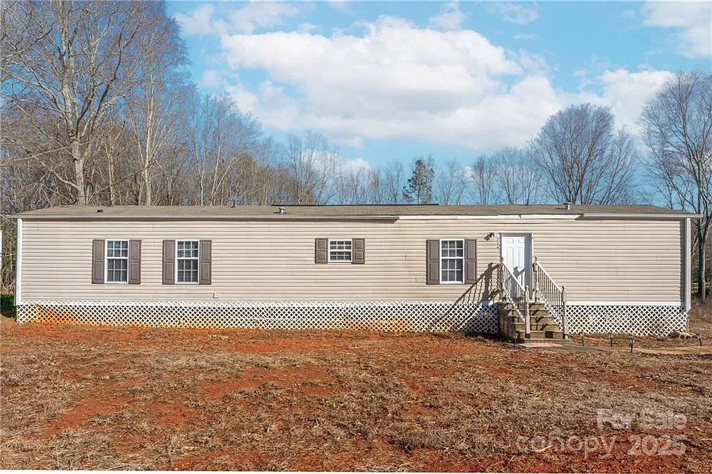 2 bed, 952 sqft, $1,099 — Photo 1