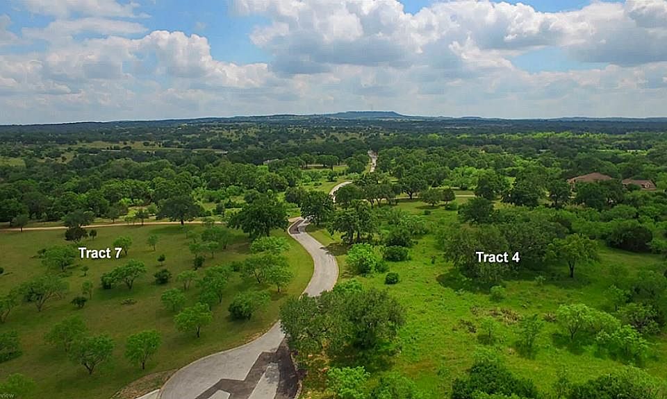 1st image of 400 West Trl