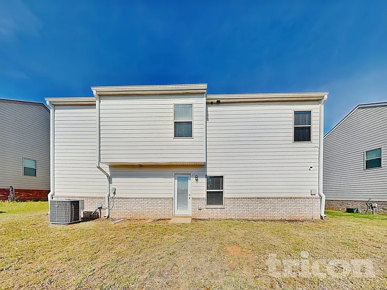 1433 Veranda Ln — Photo 15