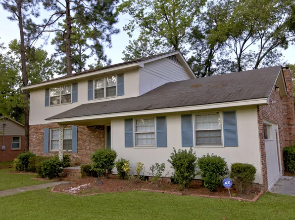 108 Best Dr, Lumberton, NC 28358