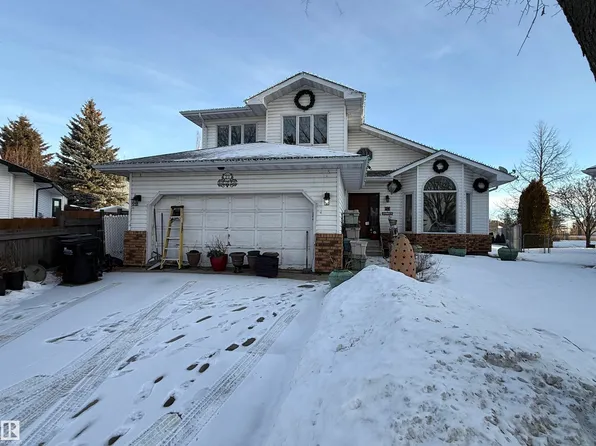 21 Highcliff Point, Strathcona County, AB T8A 5L6