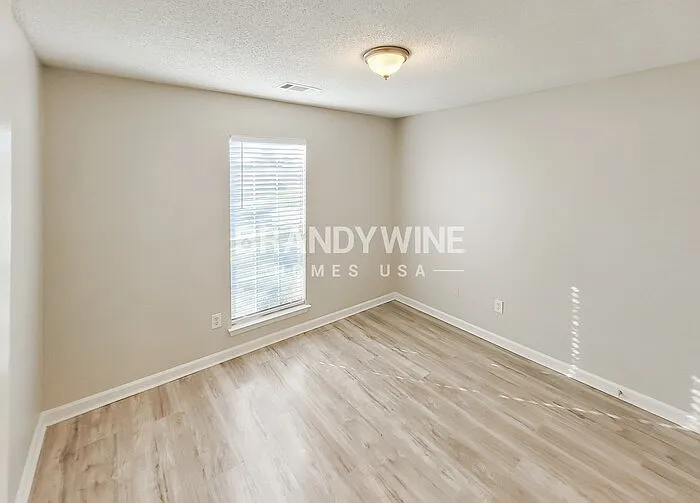 4890 Phipps Dr — Photo 16