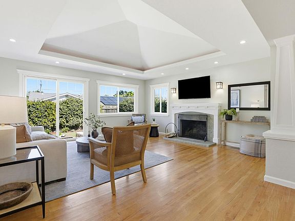 2nd image of 30 Corte Roble