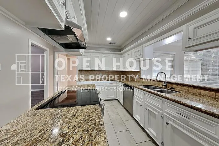 18330 Ella Blvd — Photo 6