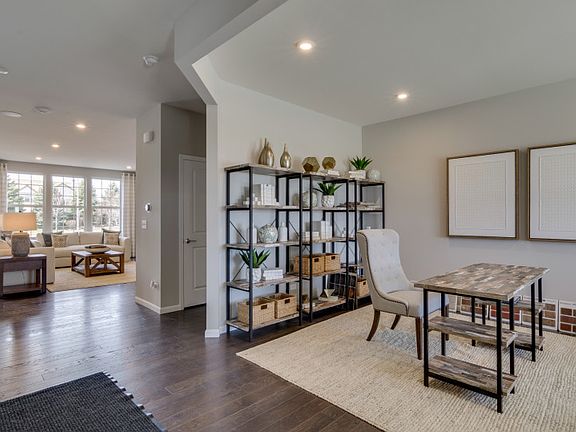 Spacious Flex Room Located Adjacent to Foyer