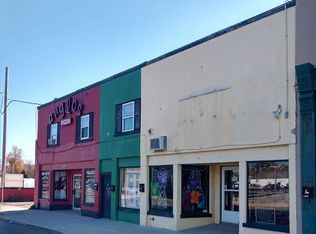 136 S Broadway St, Blanchester, OH 45107