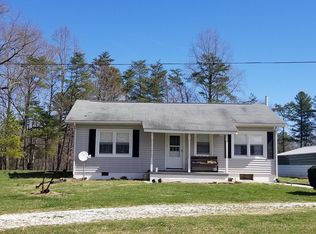 2094 N Creek Rd, Appomattox, VA 24522