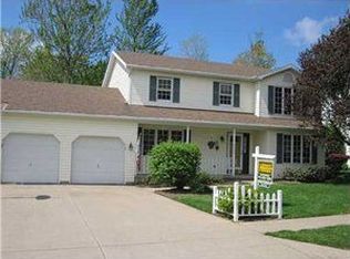 5134 Amherst Rd, Erie, PA 16506