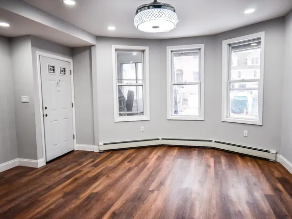 17 Troy Street image 2 of 16