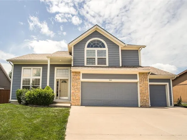 560 S Juniper St, Gardner, KS 66030