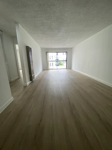 1940 Franklin St #202 Photo 1