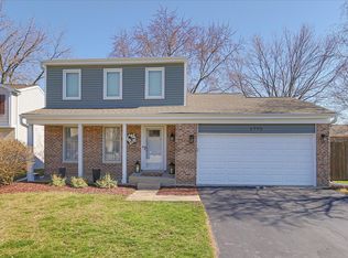 4995 Lichfield Dr, Hoffman Estates, IL 60010