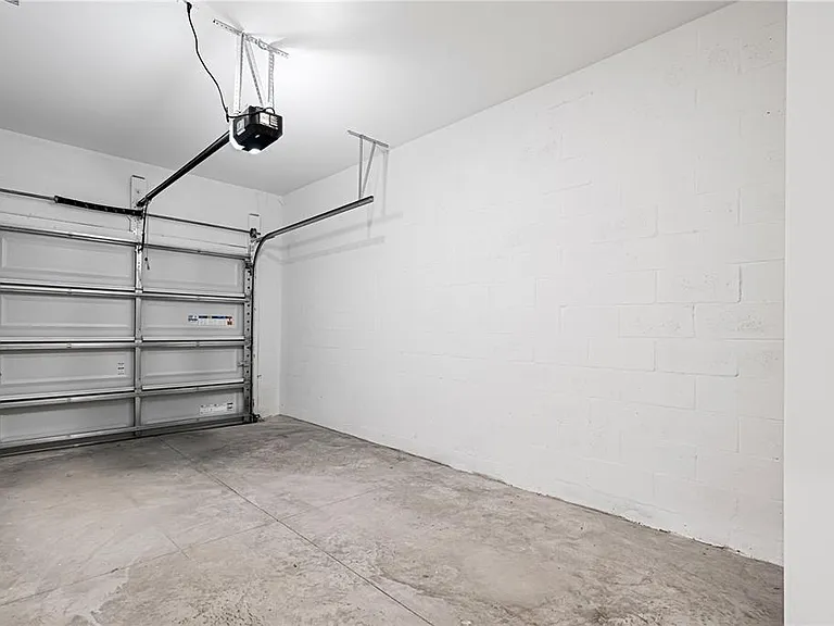 3119 Kurtz Ter — Photo 4