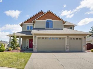 526 N 8th Pl, Carlton, OR 97111