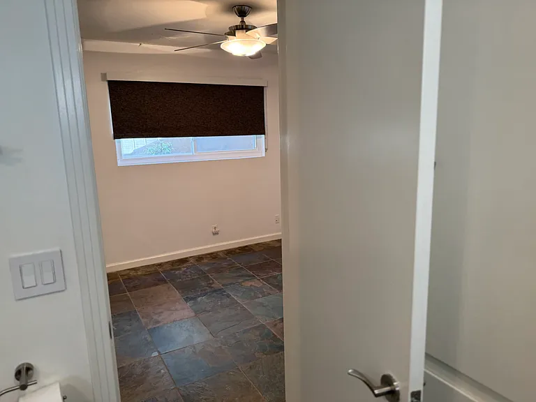 3707 Seashore Dr — Photo 2