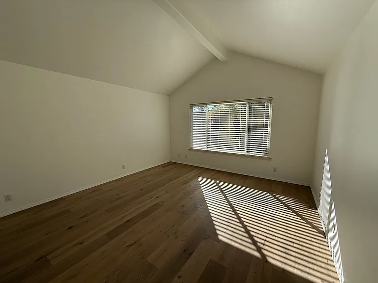 2441 Iron Ridge Ct — Photo 24