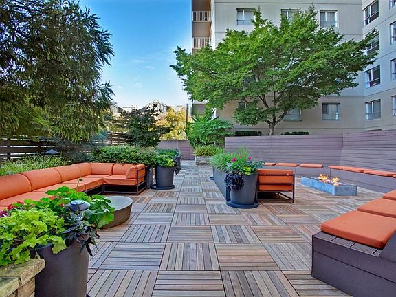 5th image of 1100 University St APT 1503